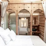Bed & Breakfast Milimani - Stuletnia, Folk & Butique, Adults Only Zakopane