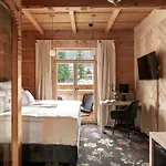 Milimani - Stuletnia, Folk & Butique, Adults Only Bed & Breakfast Zakopane