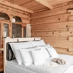 Milimani - Stuletnia, Folk & Butique, Adults Only Bed & Breakfast Zakopane