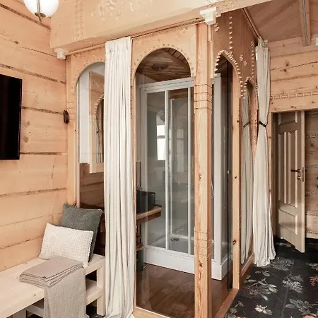 Milimani - Stuletnia, Folk & Butique, Adults Only Bed & Breakfast Zakopane