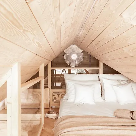Milimani - Stuletnia, Folk & Butique, Adults Only Bed & Breakfast Zakopane