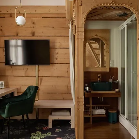 Bed & Breakfast Milimani - Stuletnia, Folk & Butique, Adults Only Zakopane