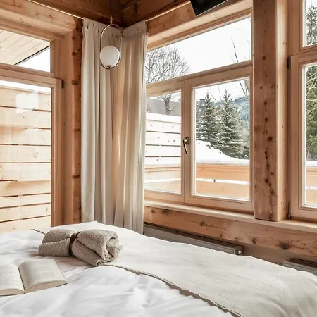 Milimani - Stuletnia, Folk & Butique, Adults Only