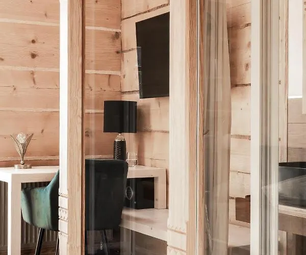 Bed & Breakfast Milimani - Stuletnia, Folk & Butique, Adults Only