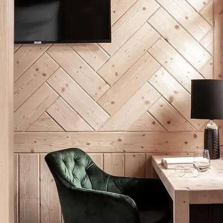 Milimani - Stuletnia, Folk & Butique, Adults Only Zakopane