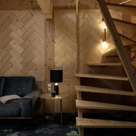 Bed and breakfast Milimani - Stuletnia, Folk & Butique, Adults Only