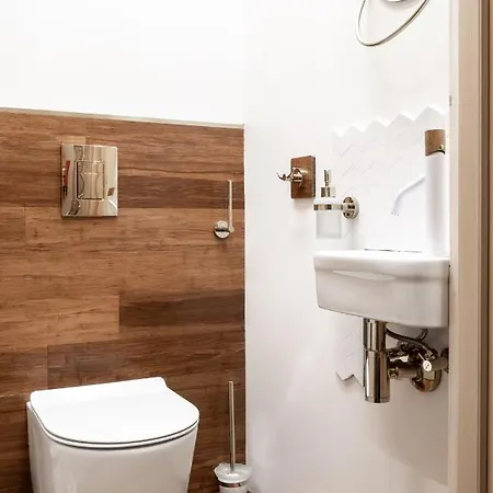 Bed and breakfast Milimani - Stuletnia, Folk & Butique, Adults Only